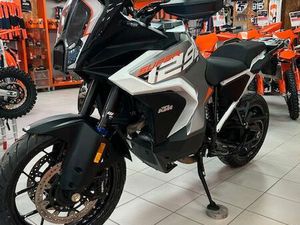 KTM 1290 SUPER ADVENTURE S 2024