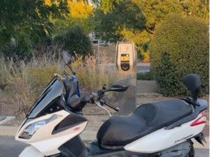 SCOOTER 125 DINK STREET KYMCO CT A JOUR