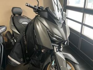 X MAX 300 EXCELLENT ETAT