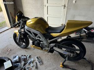MOTO PISTE SV650 + REMORQUE DOUBLE