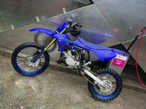 85YZ