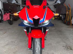 HONDA CBR 600RR