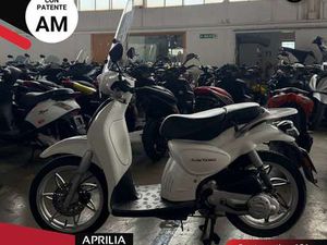 APRILIA SCARABEO BIANCO