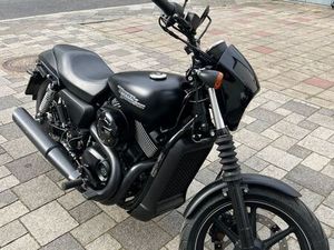 HARLEY-DAVIDSON STREET 750