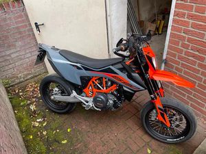 KTM 690 SMCR