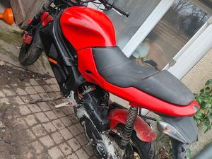 MOTO GILERA DNA