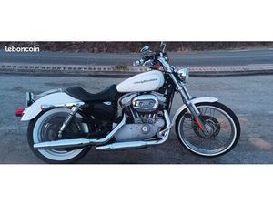 HARLEY DAVIDSON SPORSTER 883