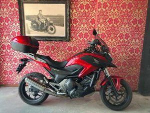 ② HONDA NC700X DCT 2014 12000KM 35KW MET GARANTIE