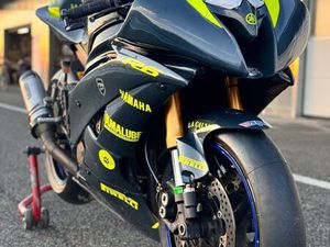YAMAHA R6 PISTE