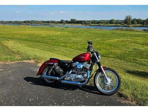 HARLEY DAVIDSON SPORTSTER XLH 883