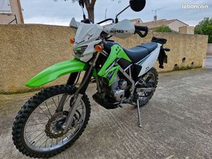 KAWASAKI KLX125