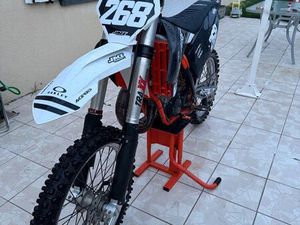 125 SX