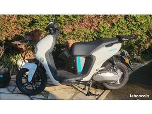 SCOOTER YAMAHA NEO'S