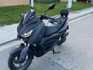 YAMAHA XMAX FULL OPTIONS
