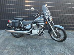 ② SUZUKI INTRUDER 125 CC ( VL 125 ) BJ. 2008 MET 8000KM
