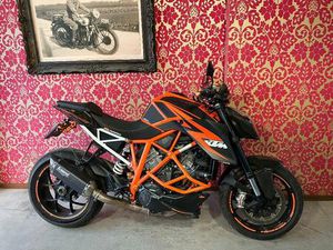② KTM SUPERDUKE R 1290 IN TOPSTAAT MET GARANTIE