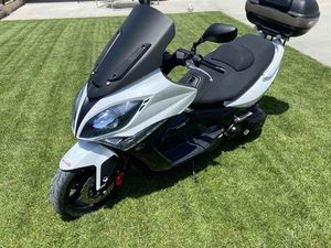 KYMCO XCITING →