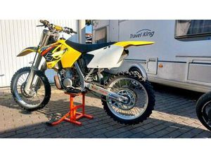 SUZUKI RM 250 BAUJ. 2004
