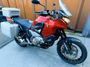 ② VFR 1200CM3 ABS CROSSTOURER ABS DCT BOITE AUTO GAR 1.2.3ANS