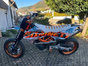KTM SMC-R 690 SUPER MOTO