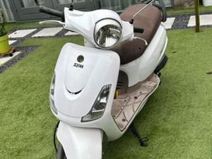 SYM FIDDLE 2 BROMSCOOTER – GEEL KENTEKEN – VASTE PRIJS — SCOOTERS | SYM — MARKTPLAATS