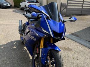 YAMAHA YZF R6