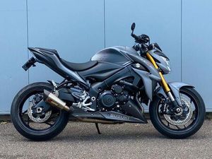② SUZUKI GSX-S 1000 AKRAPOVIC / 1ER PROPRIÉTAIRE HISTORIQUE