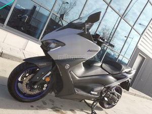 YAMAHA - TMAX 560 ABS