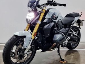 TRIUMPH TIGER 900 GT PRO