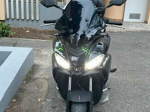 APRILIA SR GT 125
