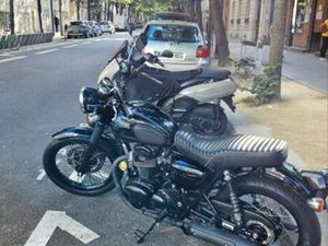 KAWAZAKI W800 BLACK EDITION