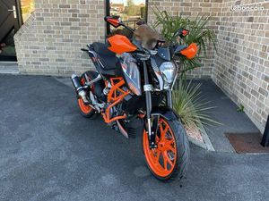 KTM DUKE 390