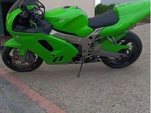 ZX9R