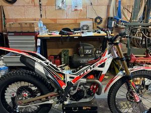 TRS ONE RR 300 RAGA RACING