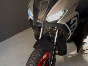 APRILIA SR GT 200 MOTORROLLER TÜV BIS 11/2026
