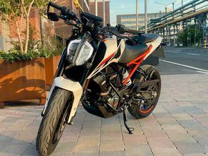KTM DUKE 125