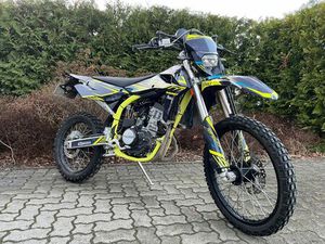 SWM RS 125 R