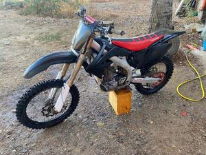 HONDA CRF 450 CROSS