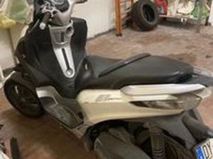 PIAGGIO MP3 300 - 2012