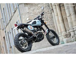 MOTO BULLIT HERO SERIE LIMITÉE GULF