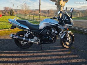 YAMAHA 600 FAZER