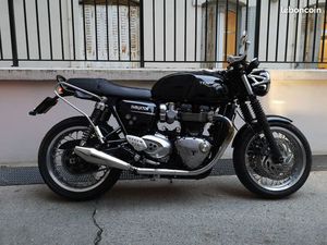 TRIUMPH THRUXTON 1200