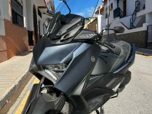 YAMAHA - X-MAX 300