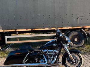 HARLEY DAVIDSON STREET GLIDE SPECIAL 114, KLAPPENAUSPUFF, WILBERS