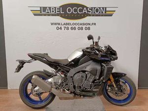 YAMAHA MT-10
