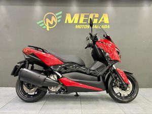 YAMAHA XMAX 250