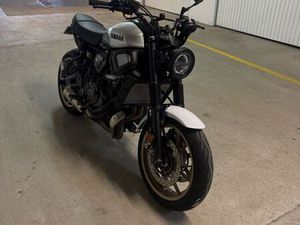 YAMAHA XSR 700 LEGACY (2023) – ÉTAT IRRÉPROCHABLE