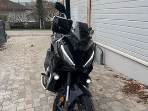 XADV 750
