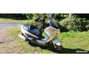 SCOOTER SUZUKI 125 BURGMAN