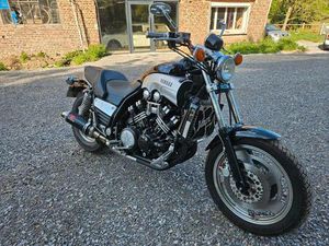 ② YAMAHA 1200 VMAX